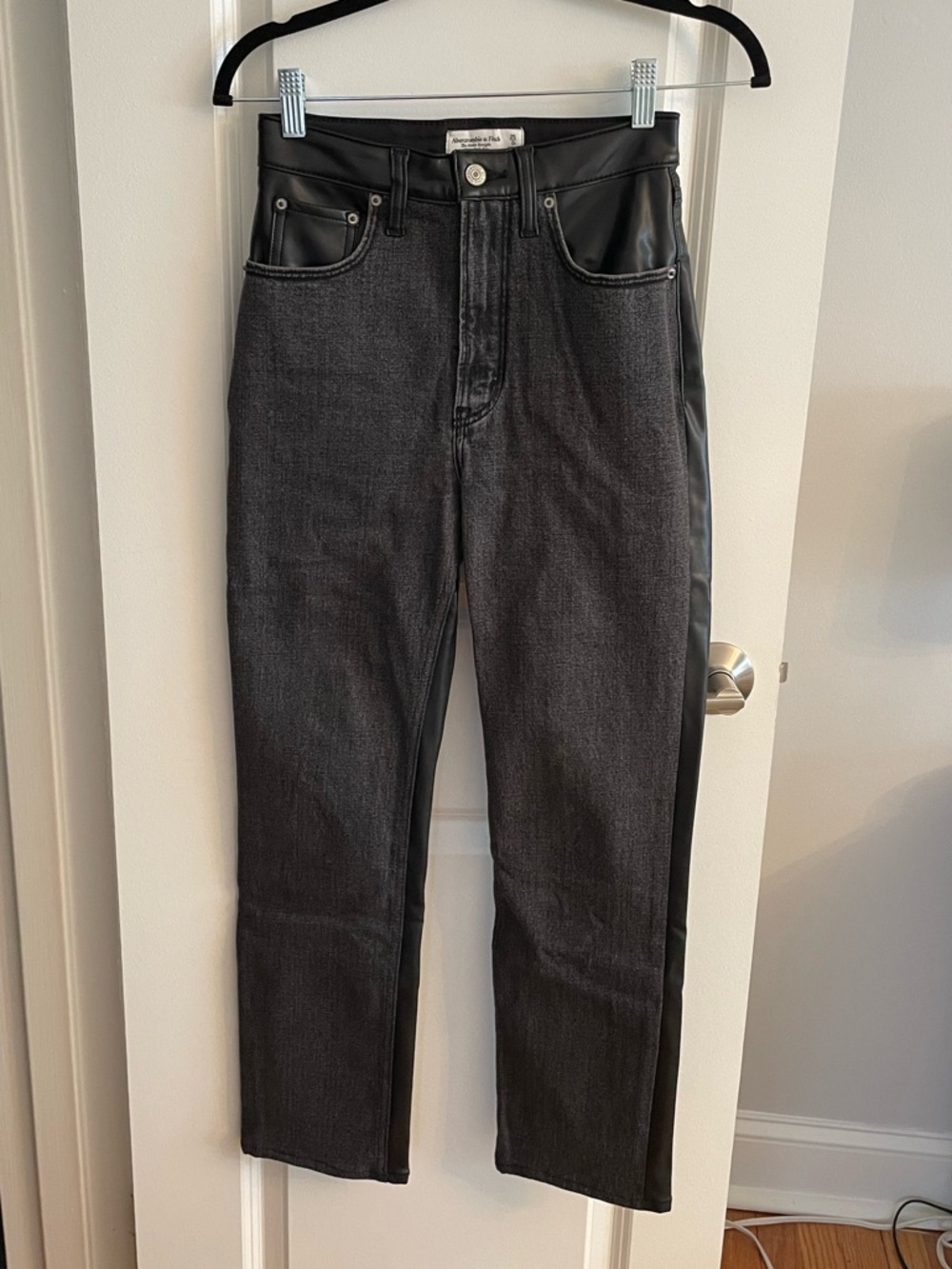 Abercrombie & Fitch Mixed Media Straight Ankle Jeans